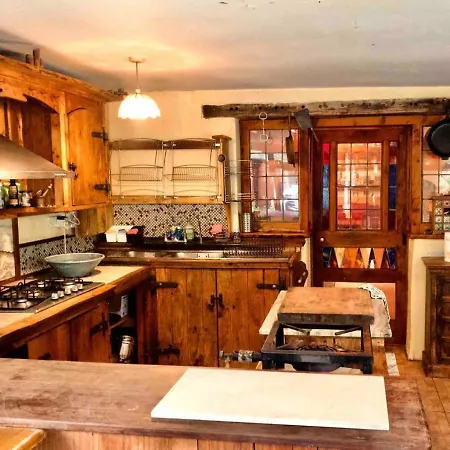 Unique Fairytale Farmhouse Near Galway Roscommon