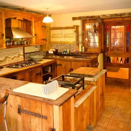 Hébergement de vacances Unique Fairytale Farmhouse Near Galway Roscommon