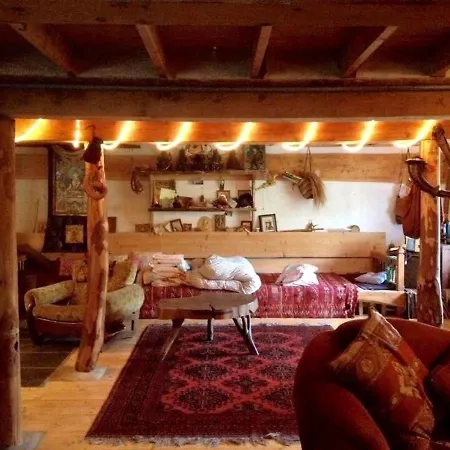 Hébergement de vacances Unique Fairytale Farmhouse Near Galway *